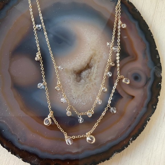 New Avon gold cubic zirconia crystal layered necklace - Picture 6 of 6